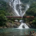 doodhsagar yethe bekaydeshir trekking ; 32 paryatakaanvar karvai