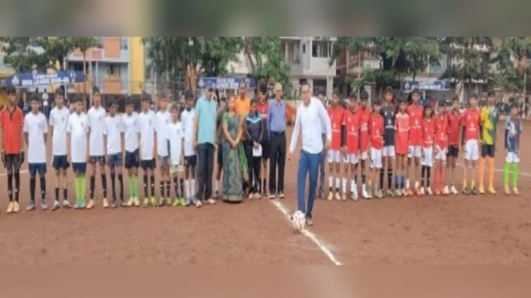 football spardhet sant meera bhatkhande shantiniketanchya antim pherit pravesh