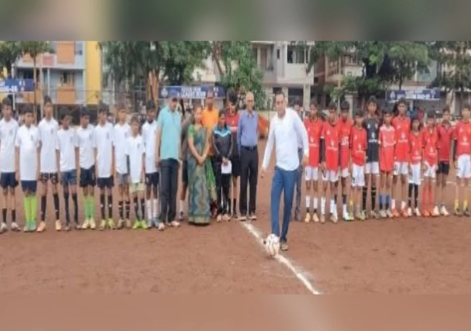 football spardhet sant meera bhatkhande shantiniketanchya antim pherit pravesh