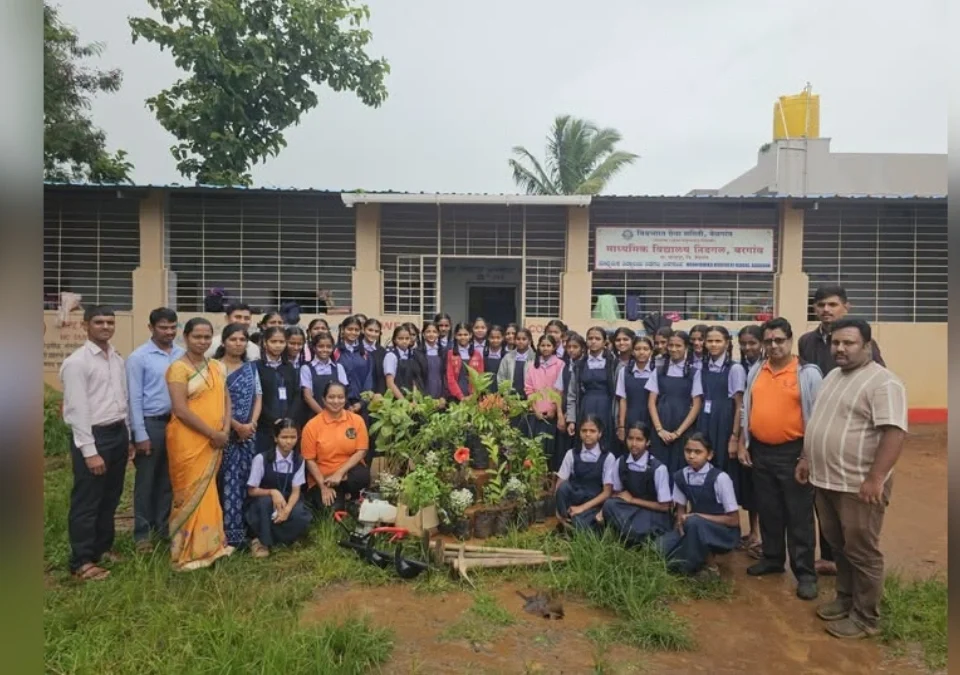 gurupaurnimenimitta pahi vibes ani amulya boond foundation tarfe guruvanam upakram