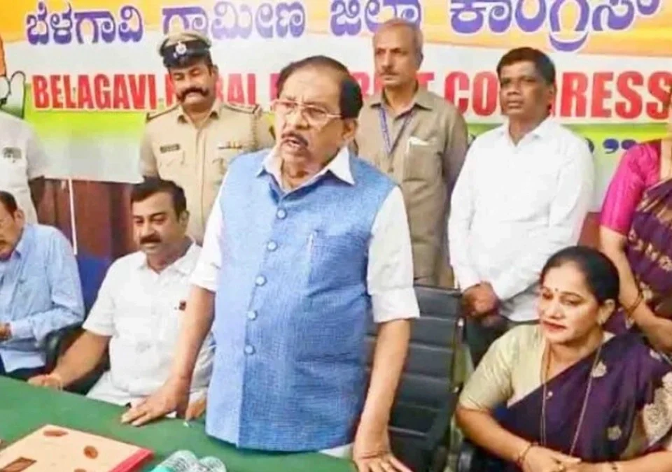 matdar yaditil truti rokhnyasathi dakshata ghya upmukhyamantri ; dr.g.parameshwar