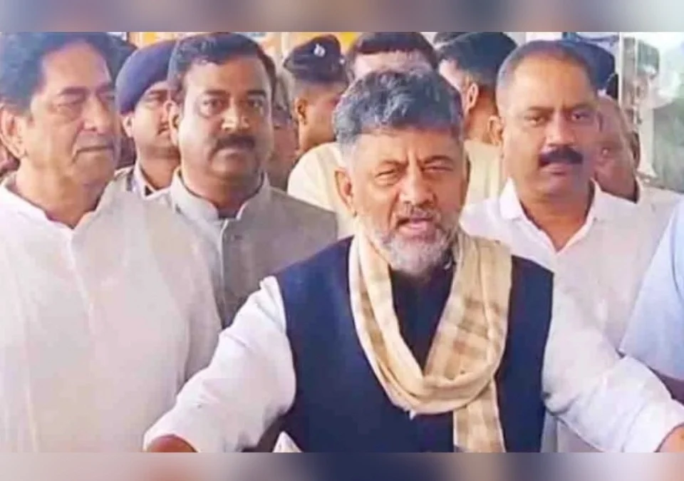 nave sarkar sattevar yetach jilhanihay paristhiticha pratyaksha aadhava ghenar