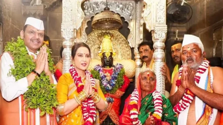 rajyat bharpur paus padu de ; shetkari samruddh hou de