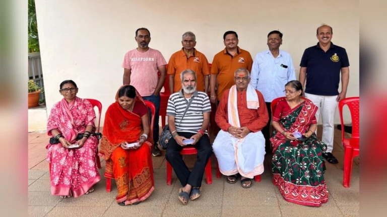 rotary club of belgaav darpantarfe shravan tapasani aani hearing aid vitaran shibir