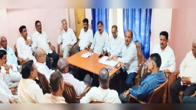 seemaprashna sodavne hech amche ekmev uddishta