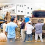 tilakwadi ani madhyavarti bussthanak parisarat cantonment boardachi atikraman hataav mohim