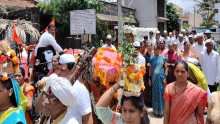 yellur yethil vaishnav sadan ashramachya dindiche pandharpurkade prasthan
