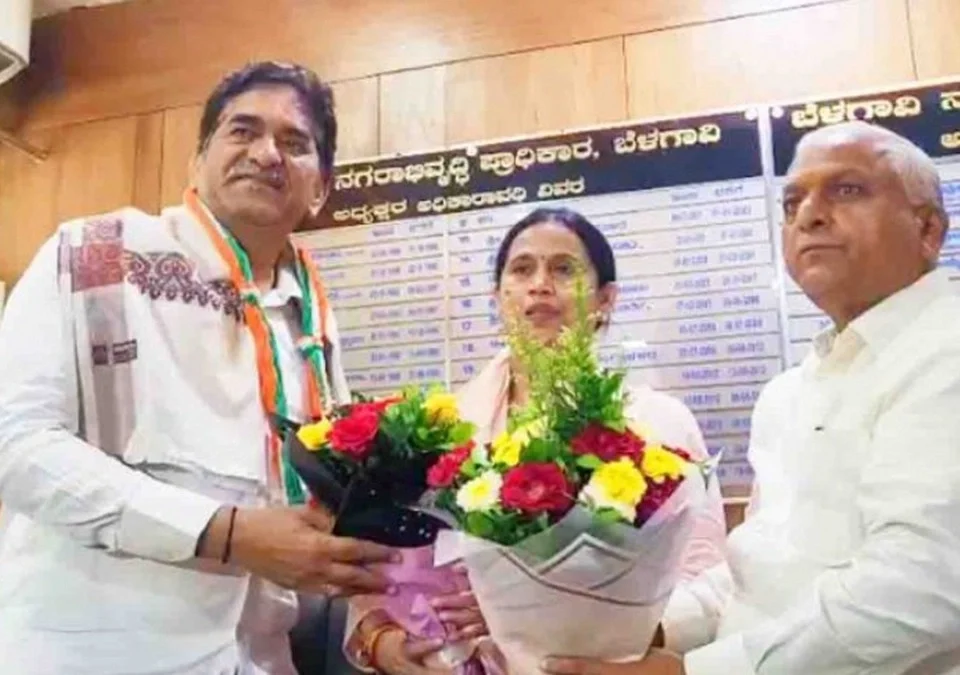 aamdar asif seth yanni swikarla buda adhyakshapadacha padbhar