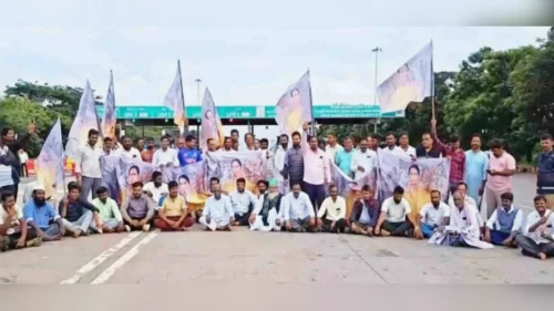 aamdar laxmi hebbalkar yanna mantrimandalat sthan na milalyane samarthak akramak
