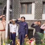 belgaavatil shaskiya karyalayamadhye swatantryadin sajra