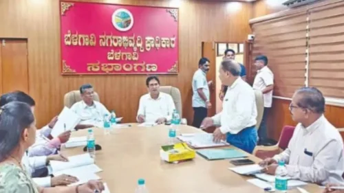 belgaavmadhe it parkchya ubharanila sarkari manjuri ; mantri satish jarkiholi