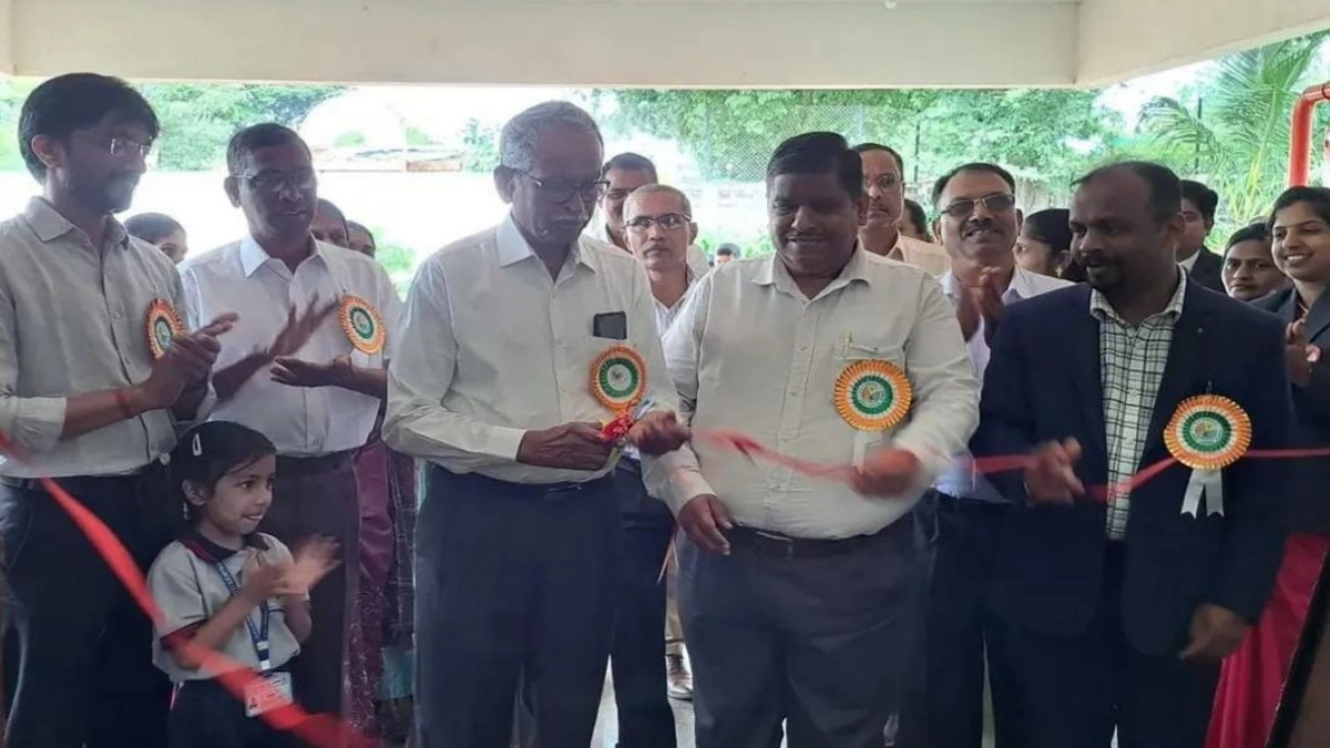 jyoti central schoolmadhe bhavya interdisciplinary pradarshan utsahat sampanna