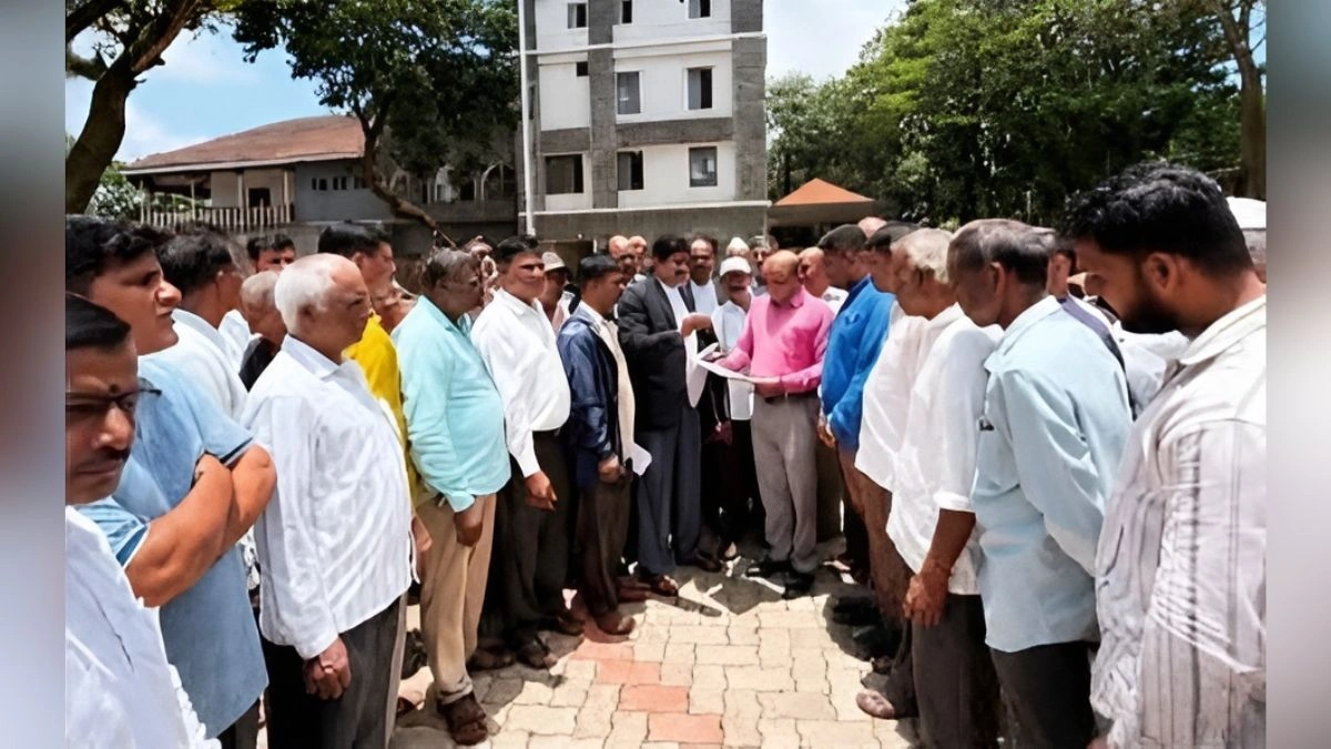 sarkari gayaran jaminivar prakalp nako
