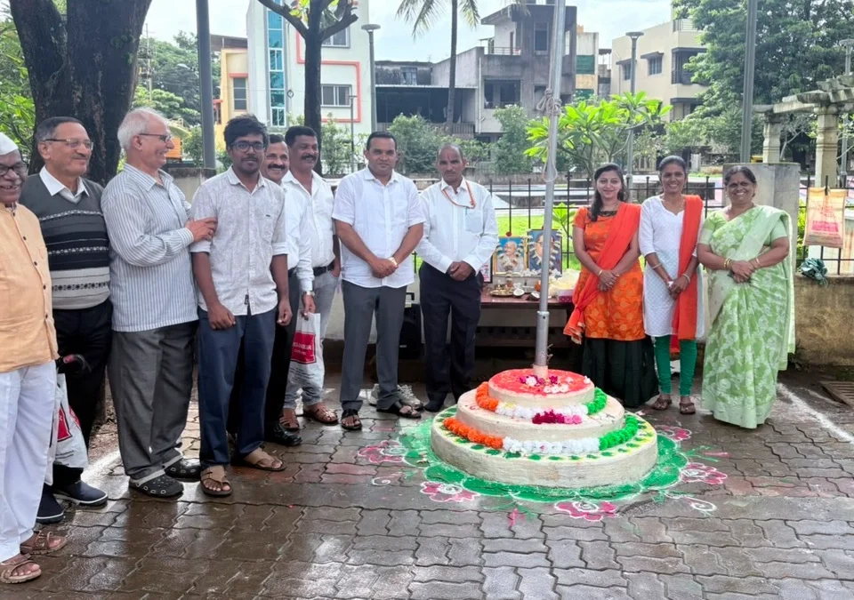 shantinagar tilakwadi yethe swatantryadin utsahat sajra