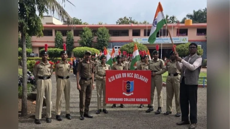 shivanand mahavidyalayachya ncc vibhagatarfe har ghar tiranga prabhateri utsahat
