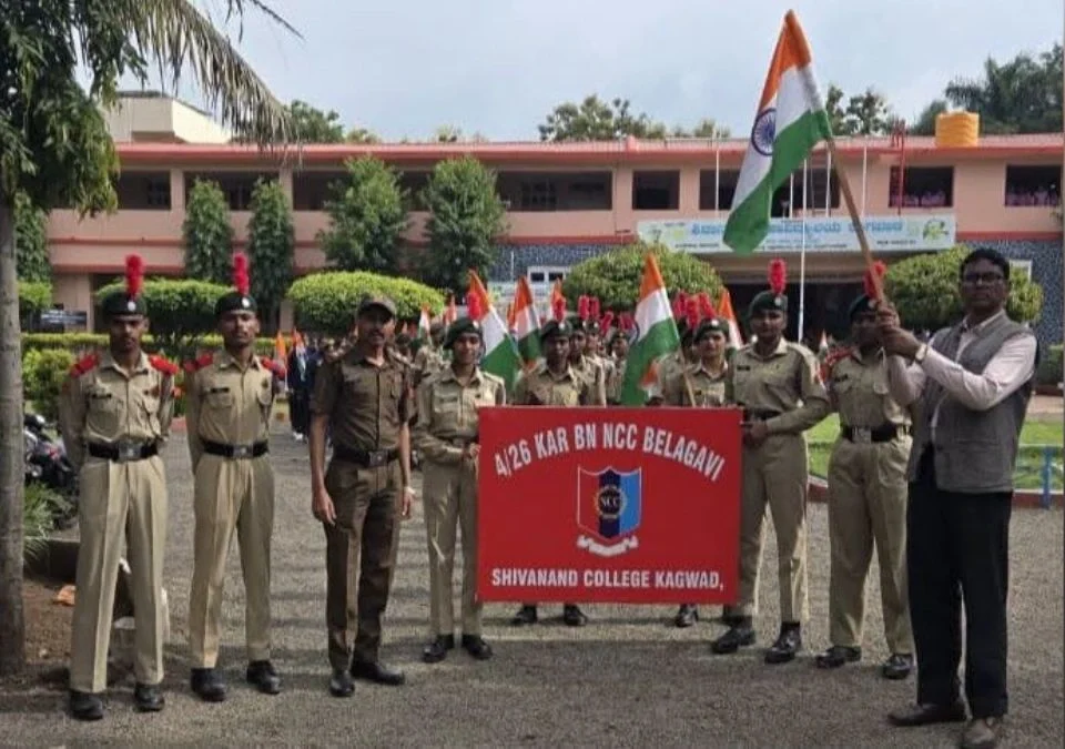 shivanand mahavidyalayachya ncc vibhagatarfe har ghar tiranga prabhateri utsahat