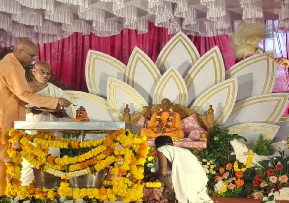 adhyatmik chalaval pudhe nenyachi jababdari tarun pidhivar