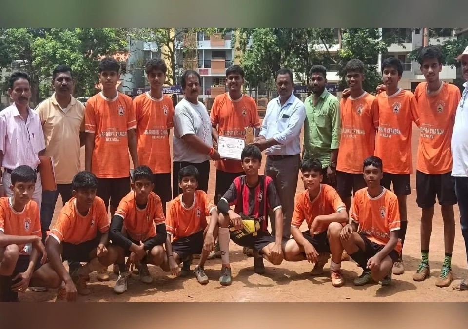 belgaav shahar talukastariya football spardhet sant meera shalela vijetepad