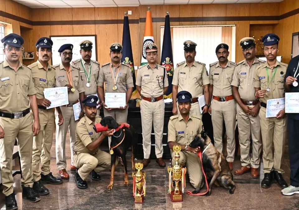 belgaav uttar vibhagiya kartavya baithakit shahar polisanchi damdar kamgiri