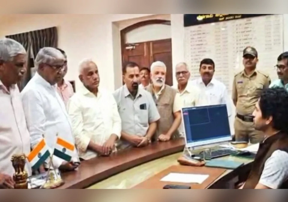 belgaavat bhashik alpsankhyak samiti sthapan kara