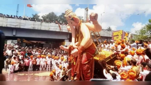 belgaavchya aithasik ganesh visarjan sohlyachi 42 tasanni sangata