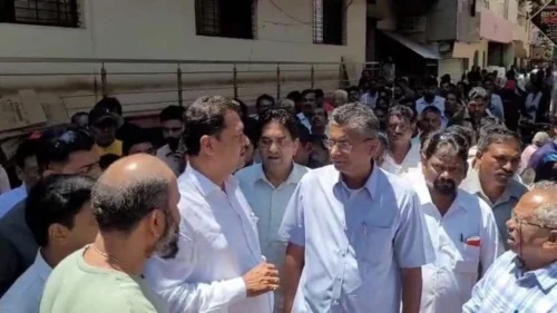 chavhat galli agnikandatil piditanna tatdichi madat denar