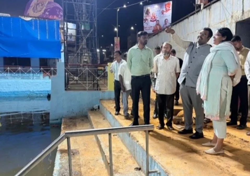 ganesh visarjan talav vyavasthechi manapa aayukt kartik m yanni keli pahani