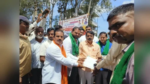 hescomchya aniyamit vijpuravathyavirodhat bhajapcha morcha