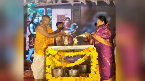 iskon madhye janmashtami utsahat sajri