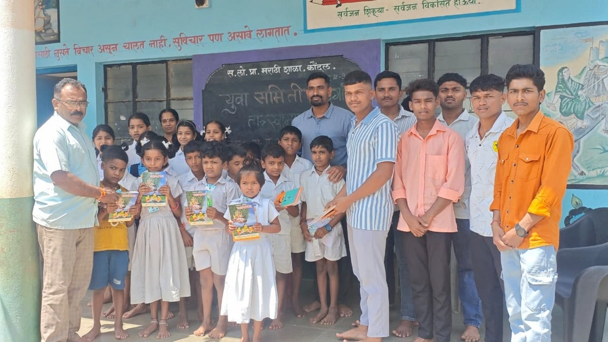 karambal kaundal aani rumewadi marathi prathamik shalant shaikshanik sahityache vitaran