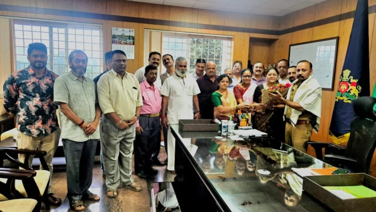 nutan police aayukt prakash nikam yanchi sadichha bhet