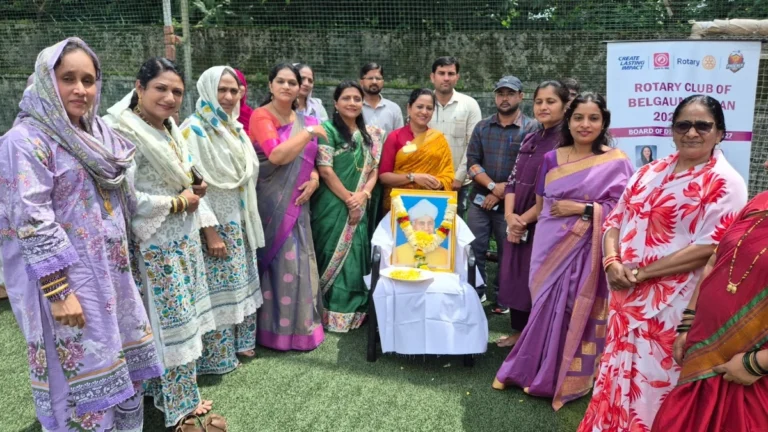 rotary club of belgaav darpantarfe tin shikshakanchha gaurav