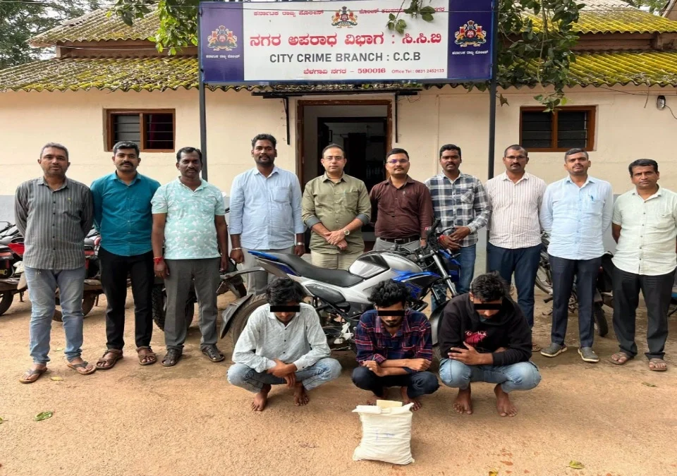 shaley mahavidyalayin vidyarthyanna ganja viknarya tighanna atak
