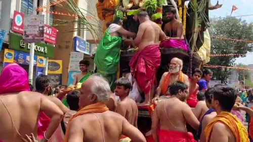 belgaav, shahapurat venkat raman devasthanancha paramparik rathotsav bhaktimay vatavaranat
