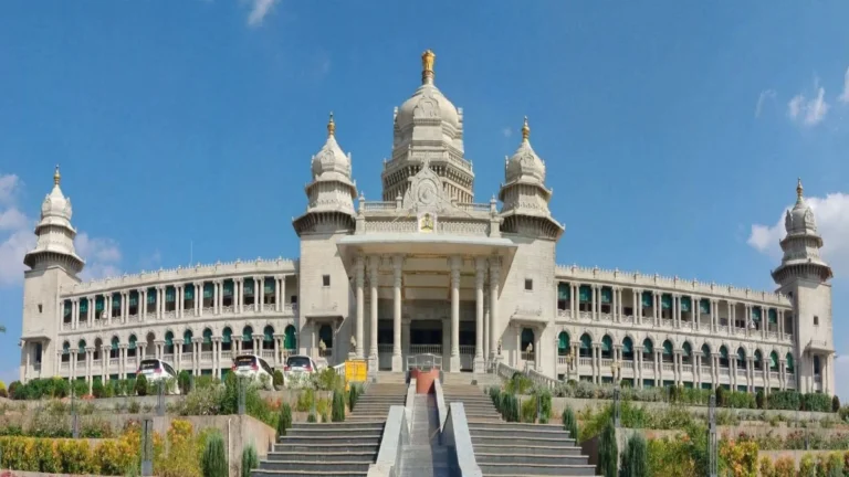 belgaavat 7 decemberpasun karnataka vidhimandalache hiwali adhiveshan