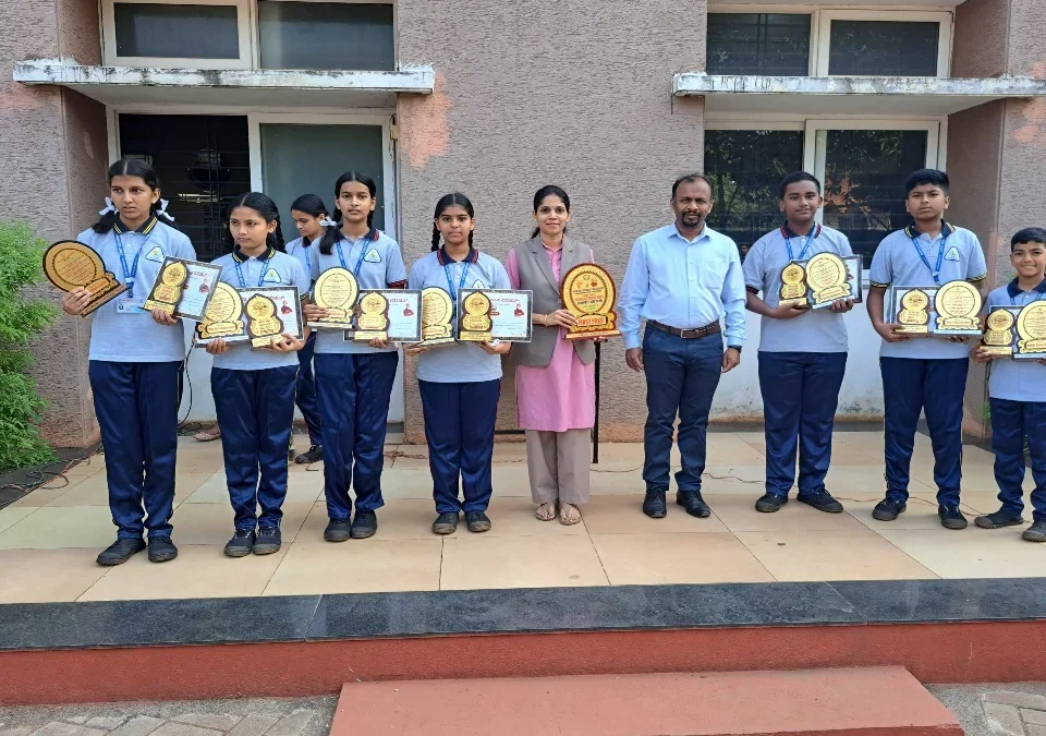 jyoti central schoolchya vidyarthyanchi rajyastariya gayan spardhet baji