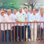mannurmadhil gairan jamin vachavnyasathi gramasthanche jilhadhikaryanna nivedan