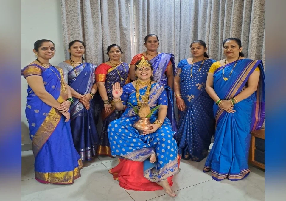 navratri vishesh janoon ghya navratritil nau rang ani tyanche mahatva