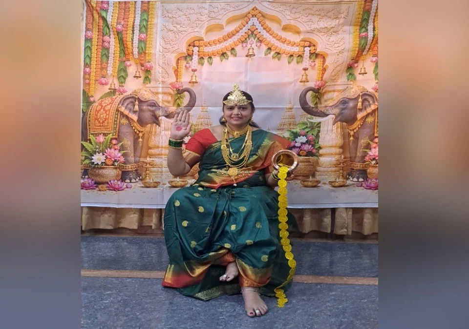 navratri vishesh ; janoon ghya navratritil nau rang ani tyanche mahatva