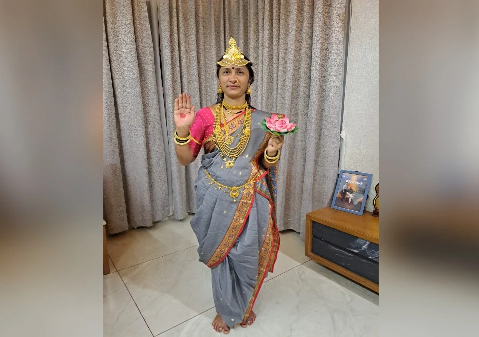 navratri vishesh ; janoon ghya navratritil nau rang ani tyanche mahatva