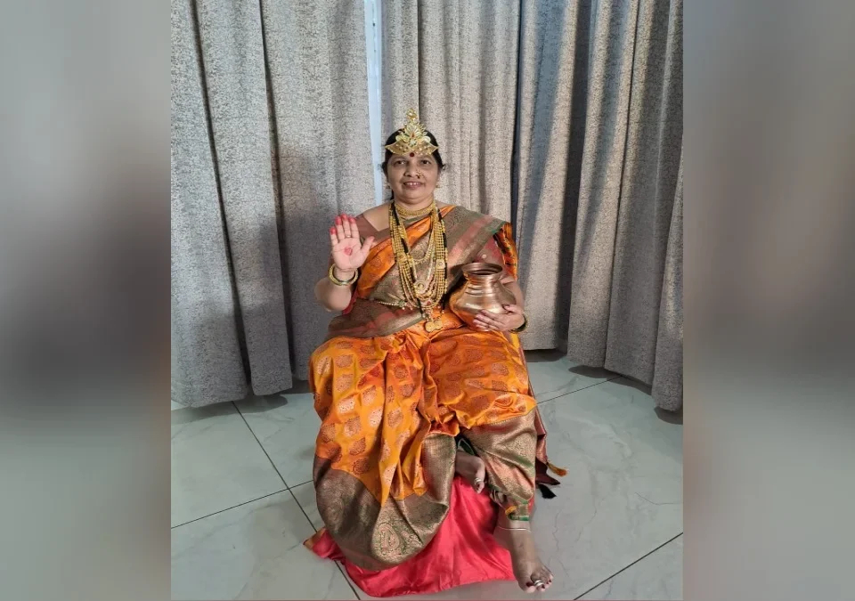 navratri vishesh ; janoon ghya navratritil nau rang ani tyanche mahatva