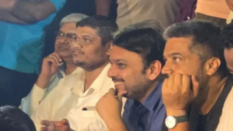 punyachya mpsc andolanat ghumla simaladhyacha jayghosh