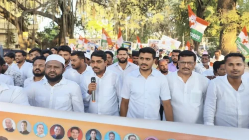 rahul gandhi yanchya atkechya nishedharth belgaavat yuva congressche andolan