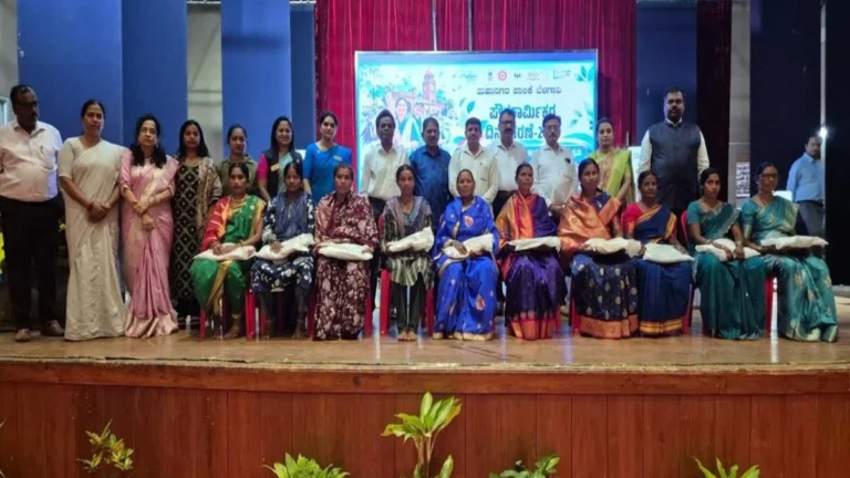 rotary club of belgaum darpantarfe 40 swachhata karmacharyancha gaurav