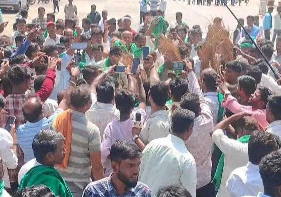 us utpadak shetkaryanche chakkajam andolan