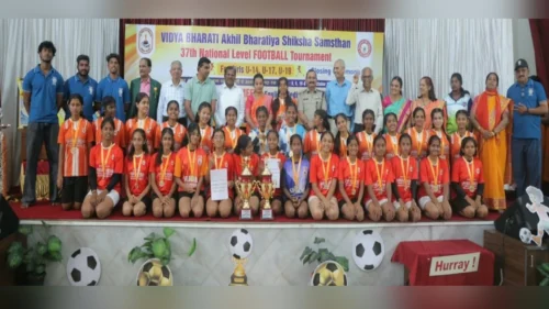 vidyabharati rashtriya mulinchya football spardhet dakshin madhya kshetrala duheri mukut